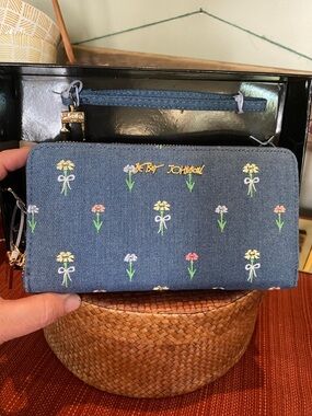 Betsey Johnson Denim Blue Floral Embroidered Wristlet Wallet